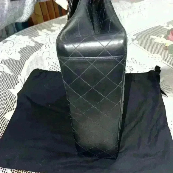 🔥 Chanel Classic Single Flaps 🔥 - Picture 6 of 10